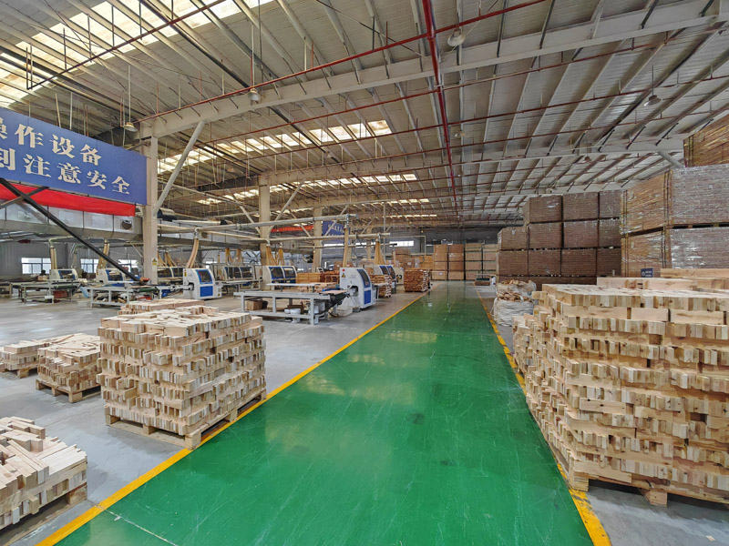 ���չ���