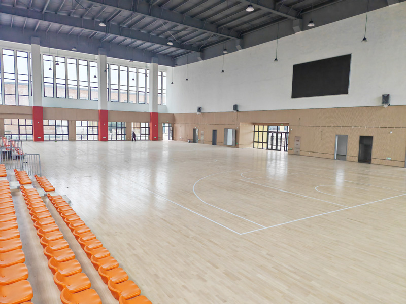 �˶�ľ�ذ峡��